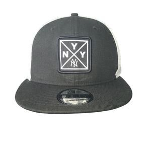 New Era NY Snapback Trucker Hat - Black & White